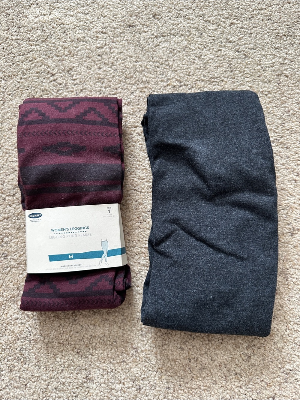 Old Navy Women's Leggings - Burgundy Pattern & Charcoal